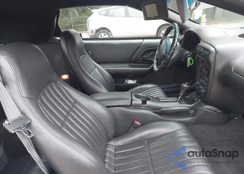 2000 Chevrolet Camaro Z28 from USA, damaged, VIN 2G1FP32G5Y2152392